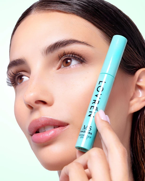 Lovrén trwały tusz do rzęs z krzemionką efekt wodoodporności Mascara M5 Waterproof, 10 ml