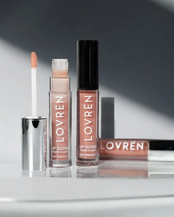 Lovrén błyszczyk wypełniający i zwiększający objętość ust, z wit E i olejem imbirowym, GL1 Lip Gloss, 3 ml