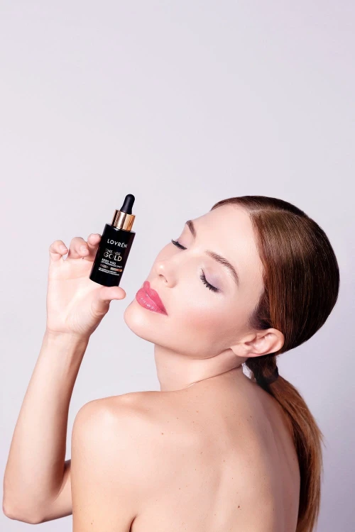 Lovrén innowacyjne serum o działaniu przeciwstarzeniowym z  tripeptydem- 28, niacynamidami i vit C, 30 ml